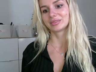 CorneliaBarbie live webcam show