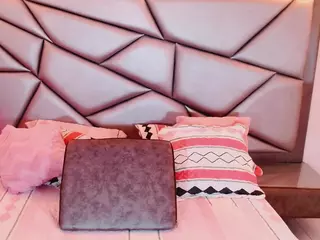 NinaCampbell's Live Sex Cam Show