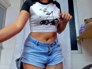 littlejulieta Live Webcam on CamSoda