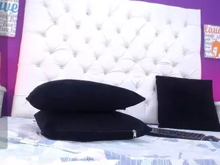 SophiSimpson's Live Sex Cam Show