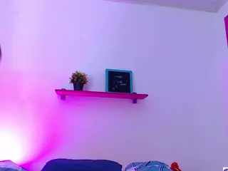 valery-01's Live Sex Cam Show