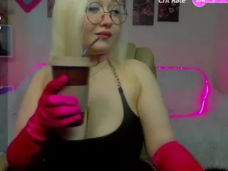 Velenaroxys's Live Sex Cam Show