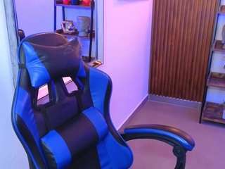 kenya-buhle's CamSoda show and profile