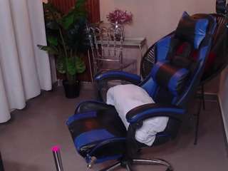 le modèle kenya-buhle est en webcam porno dans un show sur le site camsoda, il possède les tags suivants: anal,ride-torso,natural,anal toys,no smoking,oil,old,public,pussy,sexy,massage,shaved pussy,squirter,tattoos,teen-18,thick,twerk,wet,young adult,naked