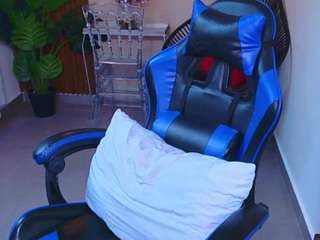 Live cam show with Kenya Buhle