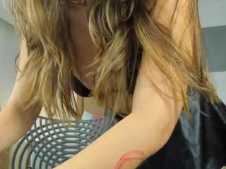 Discover ri69ley from CamSoda