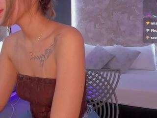 Riley sierra live cam preview