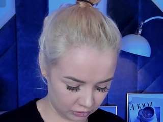 StephanieSea live cam preview