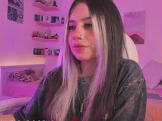 Live webcam model andromeedaa on Soda Cams