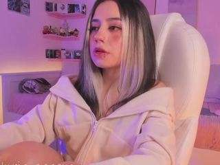 Live webcam model andromeedaa on Soda Cams