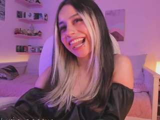 Live webcam model andromeedaa on Soda Cams