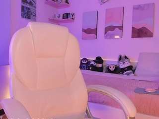 Live webcam model andromeedaa on Soda Cams