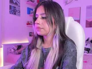 Victoria Saenz live cam preview