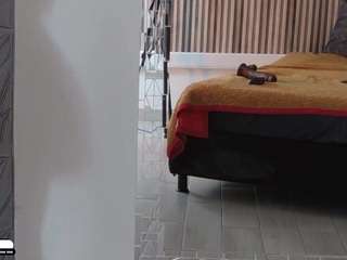 Agata Delphine live webcam show