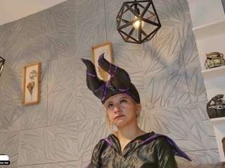 Agata Delphine live cam preview