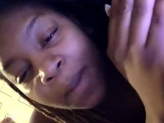 Live webcam model kgoddess on Soda Cams