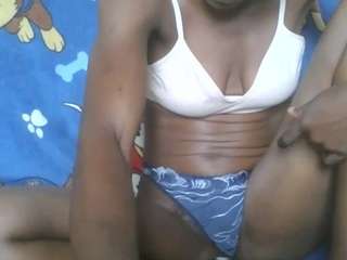 sweet-boo's CamSoda show and profile