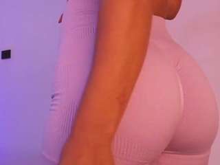 bss-naia's CamSoda show and profile