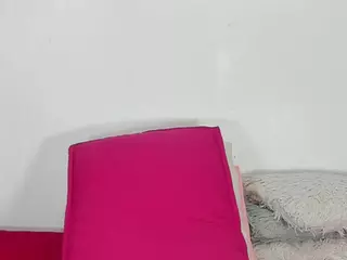 bss-naia's Live Sex Cam Show