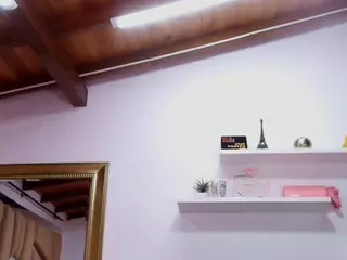 bss-naia's Live Sex Cam Show