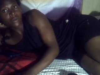 cute-viviana webcam model