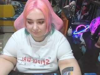 softie-sofy Live Webcam on CamSoda
