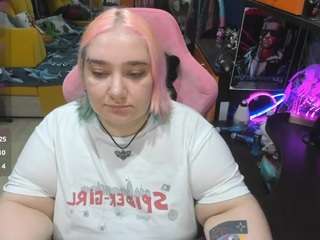 softie-sofy Live Webcam on CamSoda