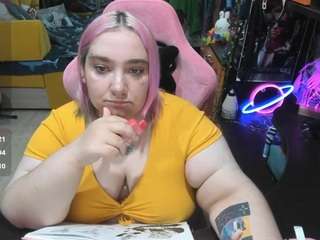 softie-sofy Live Webcam on CamSoda