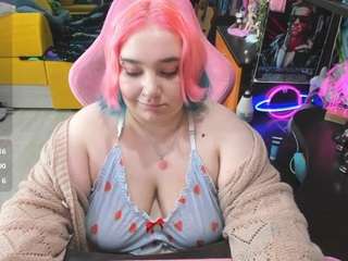 softie-sofy Live Webcam on CamSoda