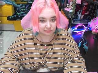 softie-sofy Live Webcam on CamSoda