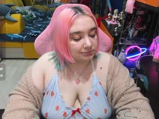 softie-sofy Live Webcam on CamSoda