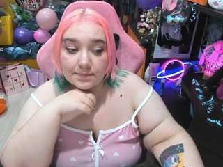 softie-sofy, female webcam model,  years old, on live webcam