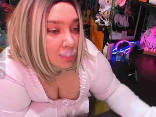 softie-sofy Live Webcam on CamSoda