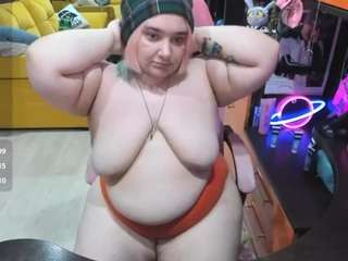 softie-sofy Live Webcam on CamSoda