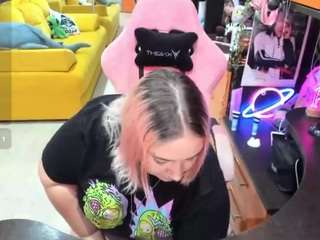 softie-sofy live webcam show
