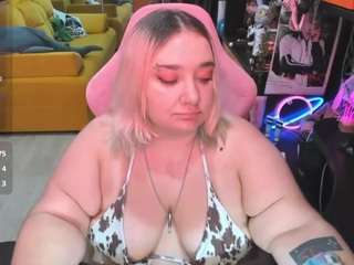 Softie-Sofy live webcam show
