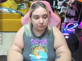 softie-sofy's live room