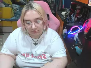 Softie-Sofy's Live Sex Cam Show