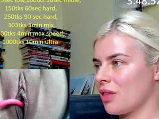 misslolaa's CamSoda show and profile