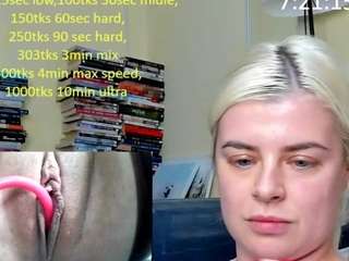 misslolaa's CamSoda show and profile