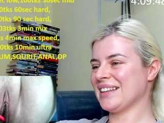 misslolaa's CamSoda show and profile