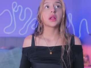 sofly-s Live Webcam on CamSoda