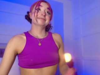 SOFLYCUTEFACE live cam preview