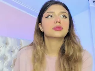 SOFLYCUTEFACE's Live Sex Cam Show