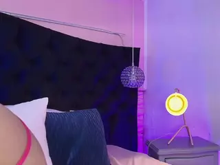 SOFLYCUTEFACE's Live Sex Cam Show