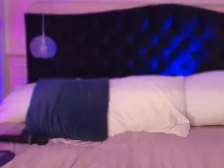 SOFLYCUTEFACE's Live Sex Cam Show