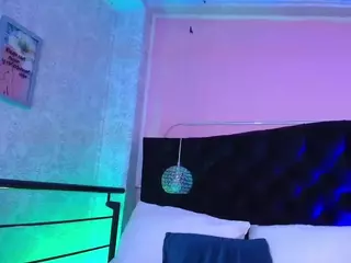 SOFLYCUTEFACE's Live Sex Cam Show