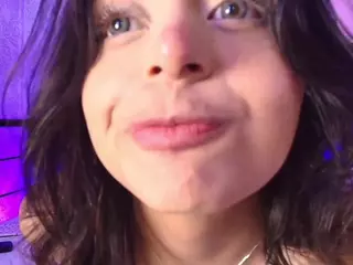 SOFLYCUTEFACE's Live Sex Cam Show