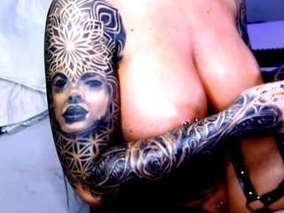 Live webcam model tikhomirov on Soda Cams