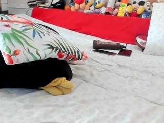 lovelywoman23 live webcam show